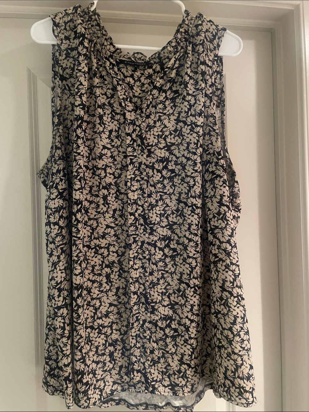 41 Hawthorn Black & Cream Floral Sleeveless Camisole